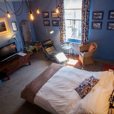 Hill View House Bed & Breakfast Dartmouth Eksteriør bilde