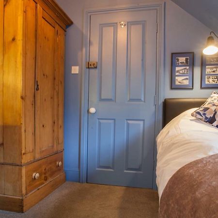 Hill View House Bed & Breakfast Dartmouth Eksteriør bilde