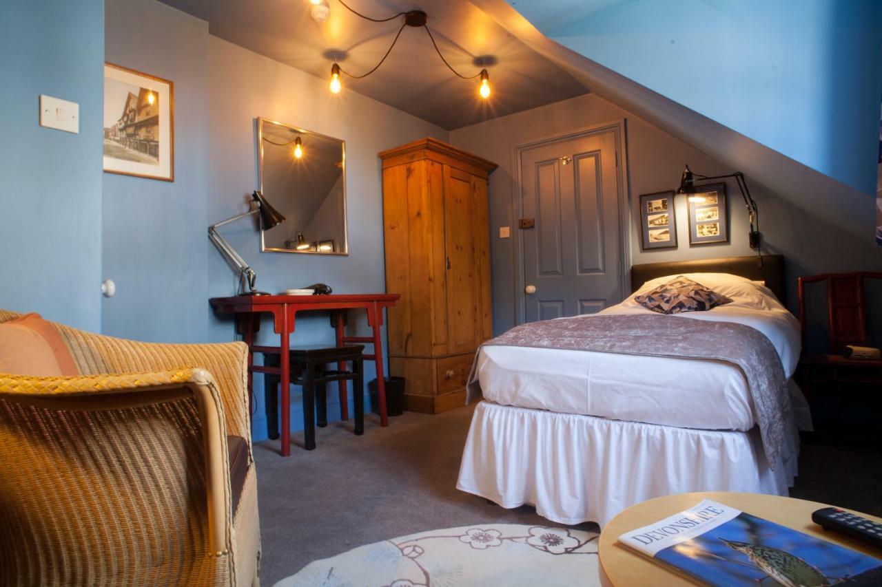 Hill View House Bed & Breakfast Dartmouth Eksteriør bilde